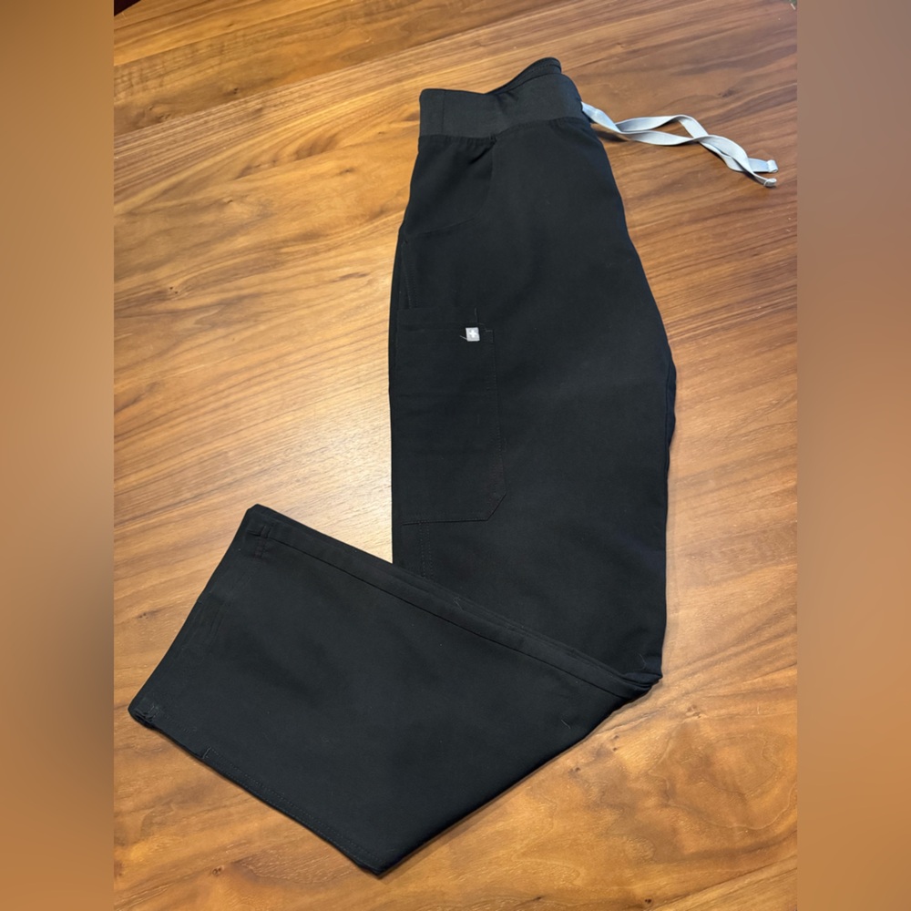 Figs Kade Cargo Scrub Pants- S